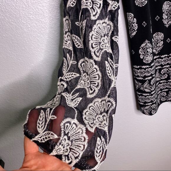 Style & Co Black & White Floral Print Tunic Small - Picture 4 of 10